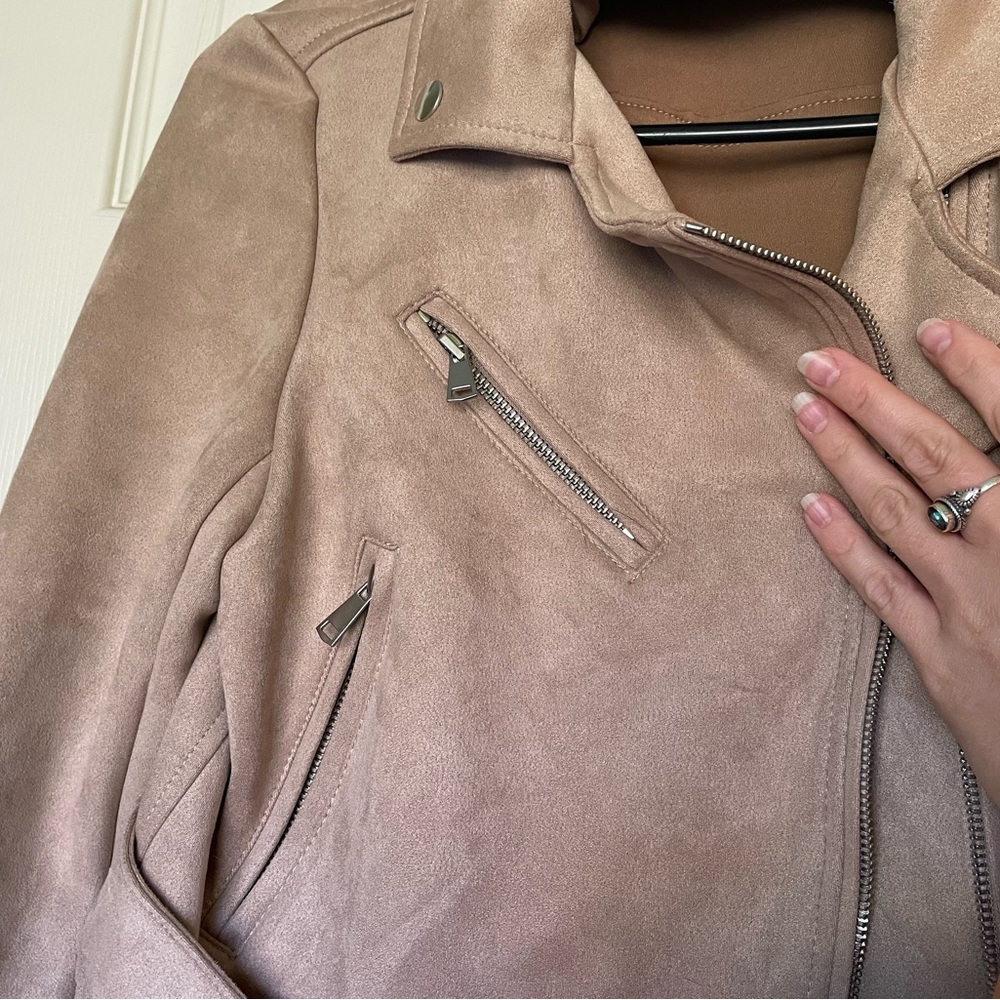 Jacket - Picture 3 of 5